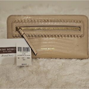 Henri Bendel Whipstitch Zip Around Continental Beige leather Wallet NWT